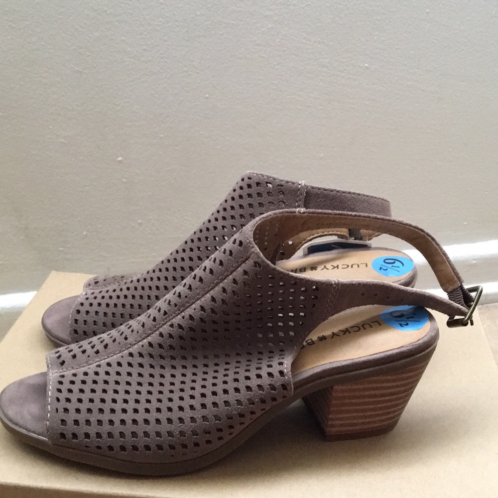 Lucky Brand oiled faux suede low-heels - Picture 2 of 12